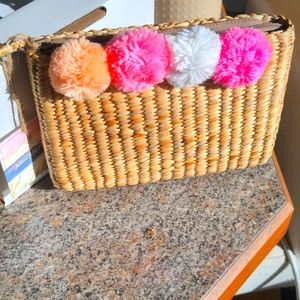 Sea & Grass Pom Pom Clutch